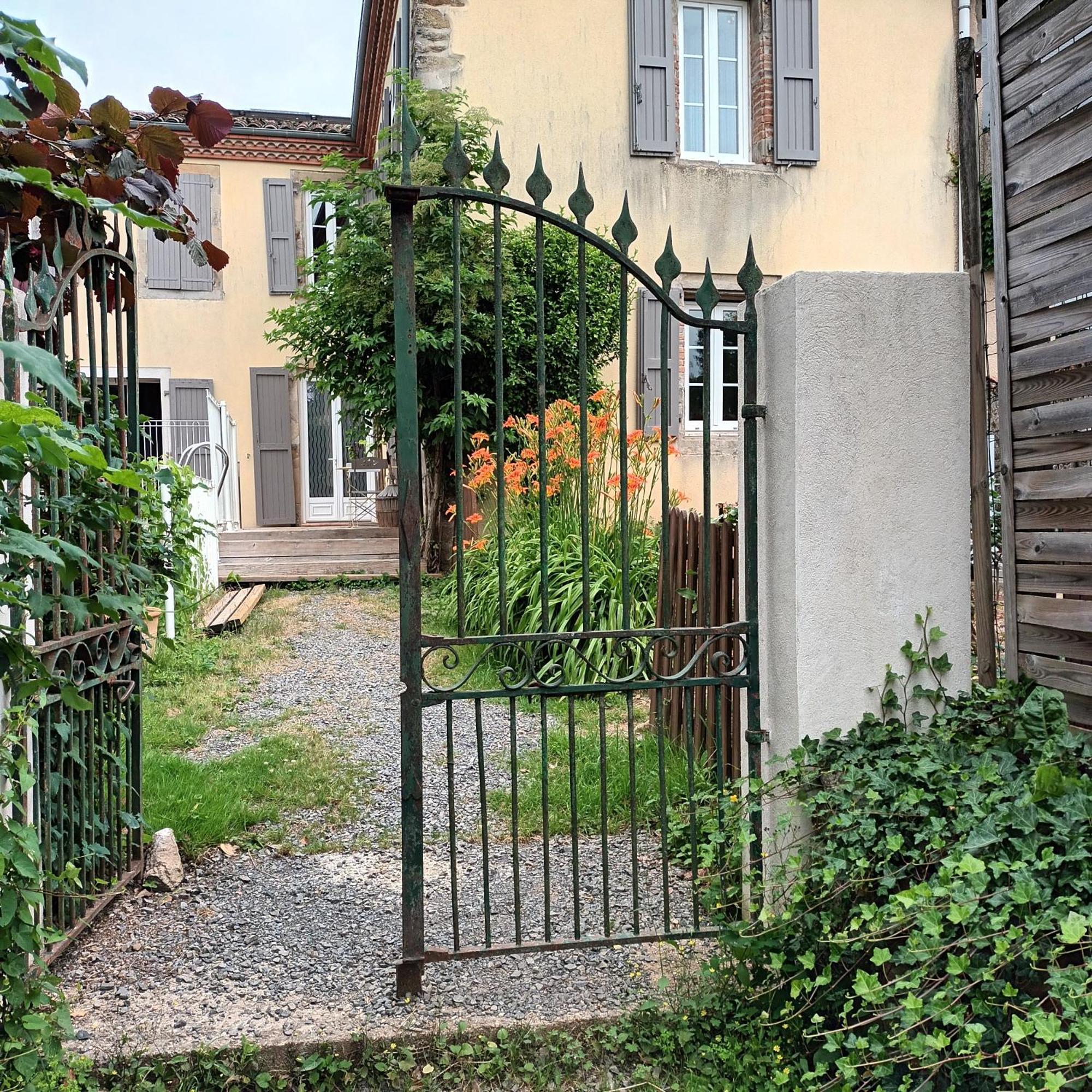 Le Relais Du Fraysse - Chambres D'Hotes Le Fraysse Екстериор снимка